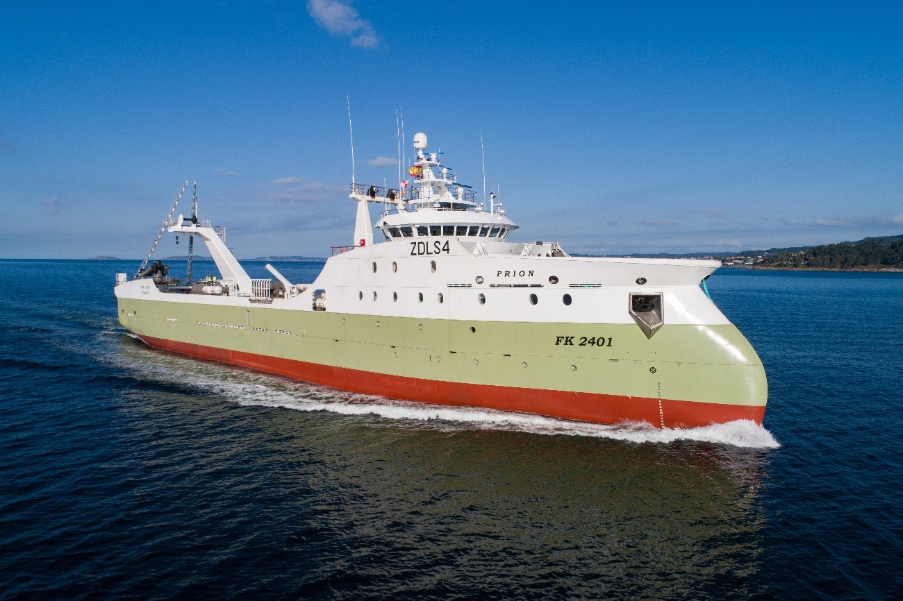 PETREL FISHING COMPANY Ltd recibe el nuevo Congelador PRION